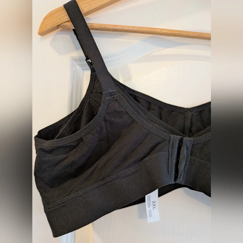 Momcozy Bamboo Hands-Free Nursing & Pumping Bra Black Size 2XL V-neck Maternity